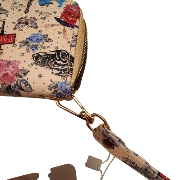 Paris Themed Wallet Wristlet NWT Gift - Picture 3 of 9